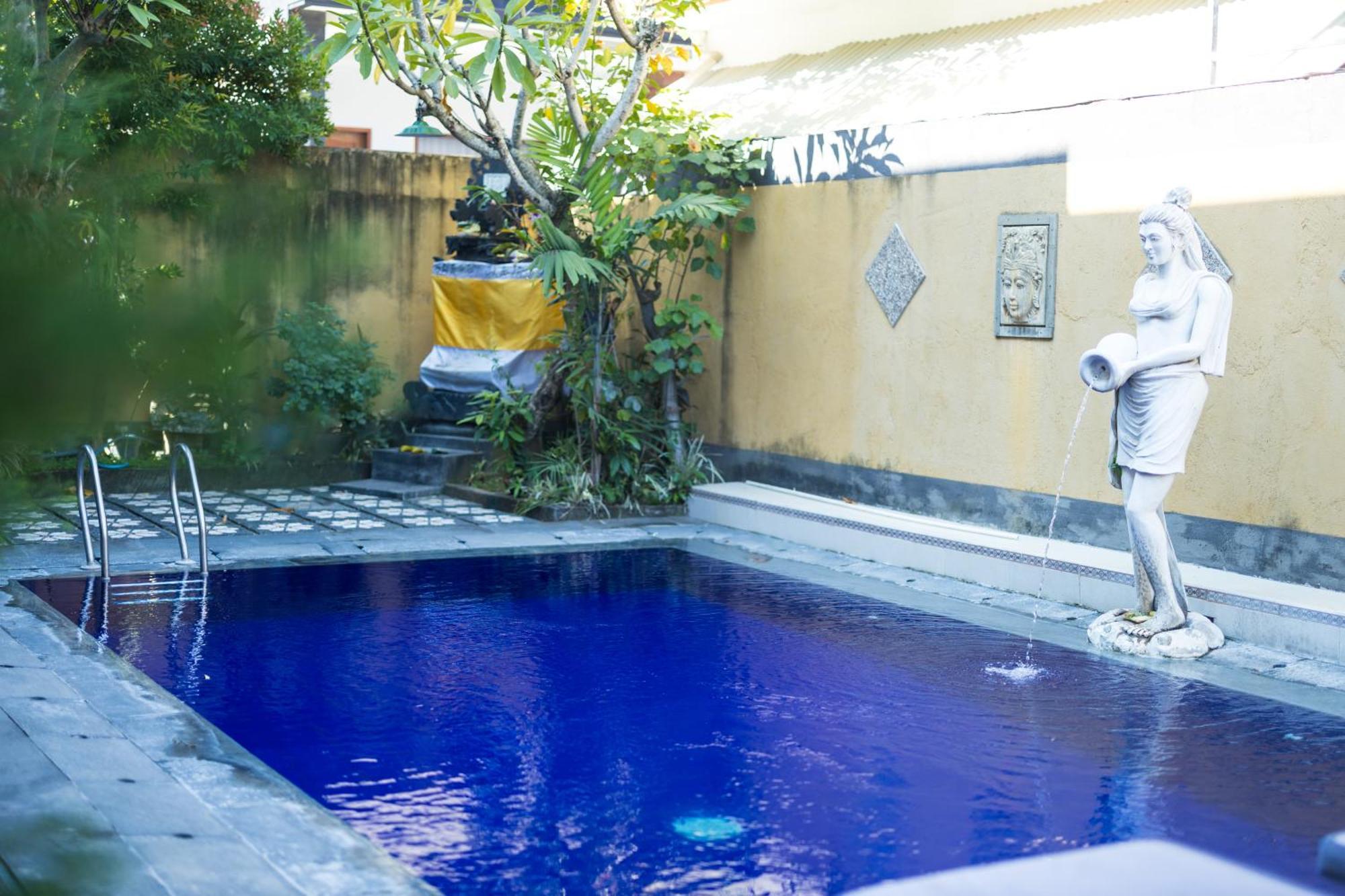 Sanata Yoga Guesthouse Canggu  Exterior photo