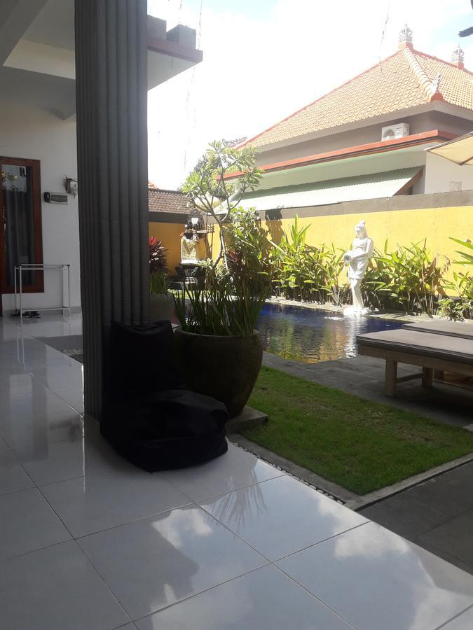 Sanata Yoga Guesthouse Canggu  Exterior photo